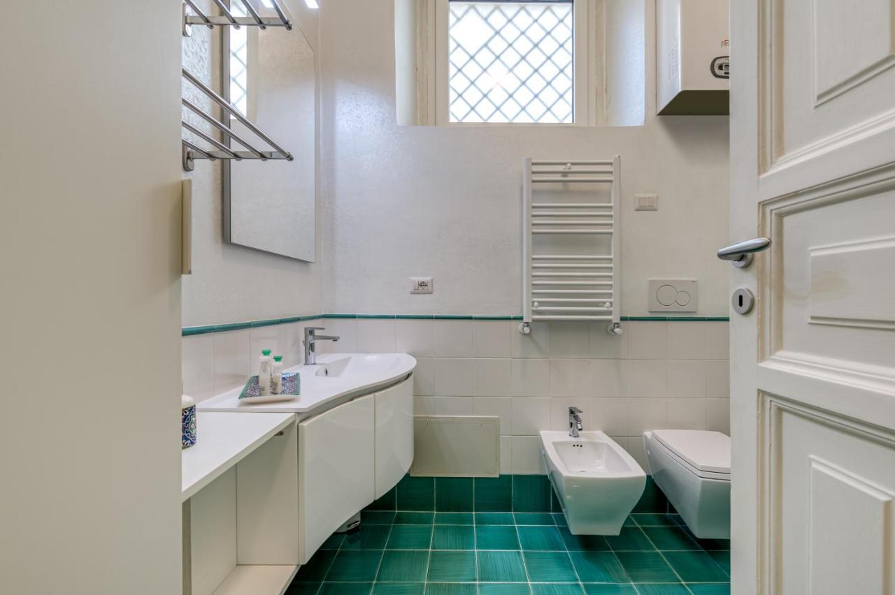 רומא Rione Xxii Apartments מראה חיצוני תמונה